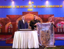 Menpora Dito Menjadi Chief Guest Pada Acara Peringatan 45 Tahun Kemenangan Revolusi Islam Iran