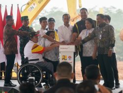 Menpora Dito Dampingi Presiden Joko Widodo Lakukan Groundbreaking Paralympic Training Center