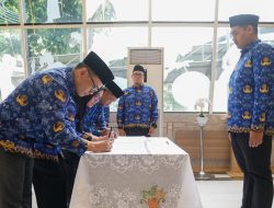 Menpora Dito Melantik dan Mengambil Sumpah Jabatan Tiga Pejabat Tinggi Prtama