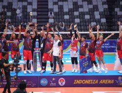 Pertandingan Bola Voli Antar Selebriti, Yang Menampilkan Antara Red Phoenix Vs Pink Dragon