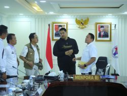 Menpora Dito Terima Audiensi Bupati Pesibar dan PB PSOI