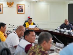 Pimpin Rapim, Menpora Dito Tegaskan Rapat Ini Khusus Untuk Bahas Tukin Kemenpora