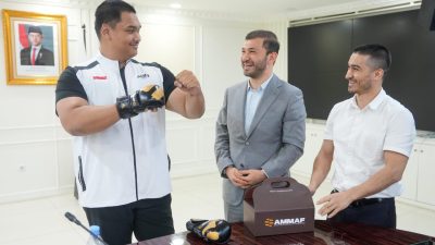 Menpora Dito Terima Kunjungan Presiden AMMAF Bahas Perkembangan MMA Saat Ini di Asia