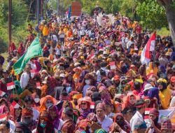 Festival Rimpu Mantika 2025: Ribuan Warga Bima Tumpah Ruah di Pawai Budaya