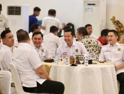 Wamenpora Taufik Hidayat Hadiri HUT PBSI ke-74: Bersatu Bangun Generasi Emas Bulu Tangkis