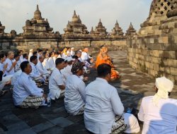 Dharmayatra di Borobudur: Umat Buddha Jalani Wisata Spiritual Inklusif