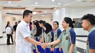 Wamenpora Taufik Hidayat Resmi Lepas Timnas Futsal Putri ke AFC Women’s Futsal Asian Cup 2025